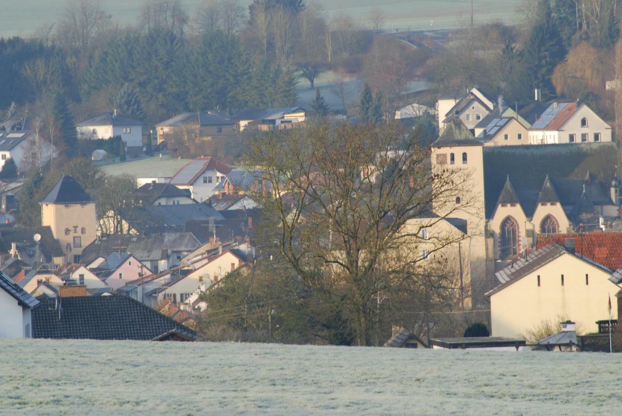 Living-In-History: Historischer Charme Und Design Dudeldorf Esterno foto